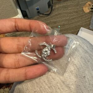 Women’s brand new shiny necklace pendant jewelry